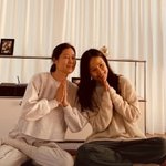 문소리, 이효리 요가원 찾았다.."요가 <b>요정들</b>" 훈훈한 만남