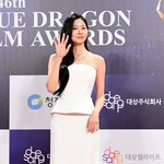 [드루와] [청룡영화상] 아이즈원 김민주, 골반 노출 드레스 패션...