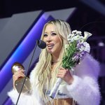 우주소녀 <b>엑시</b>, 다영 ‘2025 KGMA’ 수상 축하... “귀여워...