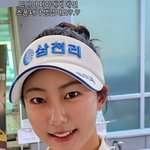 프로골퍼 된 <b>송지아</b>, 메인 스폰서 생겼다