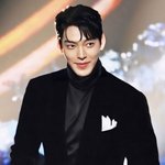 10년 연애 끝에 결혼, <b>서사</b>까지 완벽한 커플