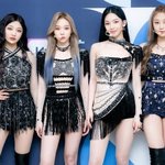 와 이때 카리나 <b>지젤</b> 21살, 윈터 20살, 닝닝 19살때래