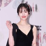 [TF초점] 한지민, 발전 없는 MC?…2년 연속 드러낸 '<b>역량</b>...