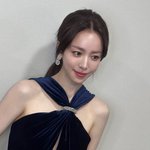 한지민, 청룡 여신의 완벽 드레스 자태...<b>우아미</b> 폭발