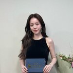 한지민, 김혜수도 응원한 新청룡여신 “올해도 함께해 영광”