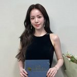 한지민, 진행 비판 <b>아랑곳</b> 안 한다…"청룡의 밤, 한지민이 완성"