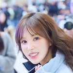 레드벨벳 웬디, ‘러<b>비들</b> 설레게 만드는 장발완 비주얼’ (김포공항...