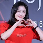 김유정, 강렬한 ‘<b>팜므파탈</b>’ 파격변신[별별 사진집]