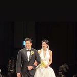 [댓글부탁해] <b>듬직</b>한 이장우러블리 조혜원, 결혼식 공개…전현무·기안84...