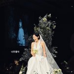 결혼, 웨딩드레스는 홀터넥 선택...이세미도 "너무 좋아" <b>호평</b>