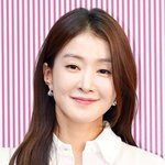 [드루와] 신생아 딸을 장식품으로? 이시영, 또 <b>SNS</b> '구설수'