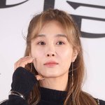 콘서트 한달 앞두고 연기 "목표했던 무대 수준에 <b>도달</b>하기 어려워"