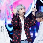 방탄 M!countdown <b>DNA</b> 무대 슈가