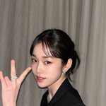 <b>이대</b> 서양화 전공' 노윤서, '남주혁' 핑크빛 앞두고 우아한 드레스...