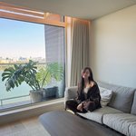 'S대 금융맨과 결혼' 효민, 환상적 한강뷰 신혼집 공개…여유로운...