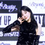 [모두드루와] [현장포토] "앙큼상큼 고양이"...김나경, 깜찍 <b>캣츠</b>걸