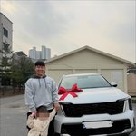 김영희, 10살 연하 남편에 <b>새차</b> 선물...남편 윤승열 “효도할게”