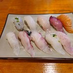 13000원 <b>구성</b>의 초밥.