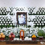 속 미소…李대통령→'며느리' <b>박해미</b>·김우빈신민아 '조화' 줄줄이