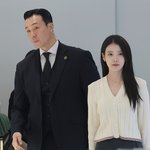 아이유, 13년 곁을 지켜온 경호원과 함께