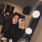 나를 비추는 밤”…박한별, 설레는 대기실→거울 셀카로 근황 <b>전율</b>