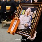 [모두드루와] <b>송선미</b> "언제나 큰 나무였던 故 이순재, 그만큼...