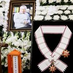 "일주일간 세 분이 <b>하늘나라</b>로"…나란히 마련됐던 故 이순재·변웅전...