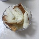 <b>식빵</b>을 잘라봐썽ㅇ.ㅇ