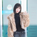 크러쉬 레드벨벳 조이, ‘레오<b>파드</b> 퍼 재킷으로 완성한 섹시다이너마이트...