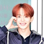 [드루와] [현장포토] "미소에 사르르"…<b>강민</b>, 확신의 댕댕이