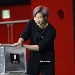 달려라 방탄 EP101 비하인드 포토 알엠