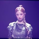 <b>루카</b> 너무 예쁜데, 머리 스타일 완전 귀여워