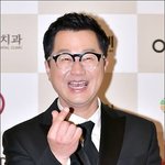  16세 연하 신<b>보람</b>과 공개연애 인정…"따숩게 만나고 있다"