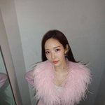 [드루와] 마흔 앞둔' <b>박민영</b>, 나이가 무색한 공주님 비주얼…아이돌로...