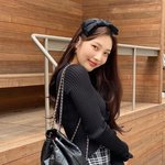 크러쉬 레드벨벳 조이, 공주 <b>환생</b>인가 ‘미모 폭발’ [SNS컷]