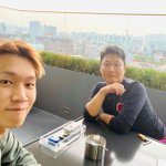 크러쉬, 소속사 사장 싸이와 오붓한 만남 “<b>수다</b> 떨다”[SNS컷]