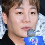 윤민수, 이혼 후에도 쿨하네…또 전처 만나러 갔나 [<b>RE</b>:스타]