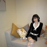 [모두드루와] “서로 힘이 돼준 <b>순간들</b>”…크러쉬 조이, 조용한 밤공기→上海의...