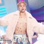 <b>정우</b> 이무대 코디 누가한거냐?