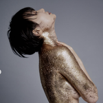 '이경실 딸' 손수아, 전신 골드 뒤덮은 세미 누드…새 매력 터졌다...