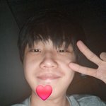 <b>뷔</b>가 잘생겼냐ㅜ내가 잘생겼냐