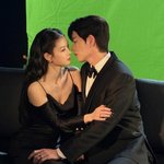 화보 비하인드...홍종현과 긴장감 넘치는 스킨십 '이 <b>케미</b> 뭐야...