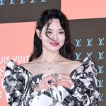 ‘김우빈’ 신민아, 12월의 신부 [포토엔<b>HD</b>]