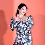 ‘김우빈’ 신민아 ‘눈부신 예비신부’ [<b>MK</b>포토]