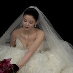 김유정, 언제 이렇게 큰 거야..<b>순백</b>의 웨딩드레스 입었다