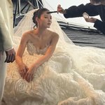 김유정, 웨딩드레스 자태…"새 신부 같네"