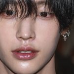 와 내 피부 이런 <b>화질</b>로 찍히면