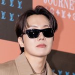 [댓글부탁해] [현장포토] "혼자도 빛나"...제이홉, <b>월클</b>의...