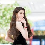 [현장포토] "돌아보면, 상큼"...장원영, 인형의 <b>윙크</b>