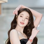 [현장포토] "홀리데이 여신"...장원영, 빛나는 <b>미모</b>